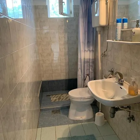 Edit Гостевой дом *